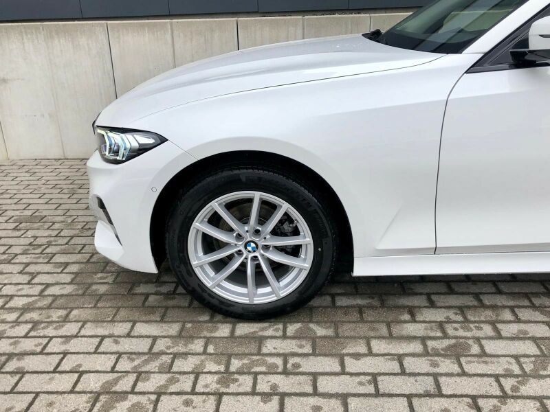 BMW 318i SAG LED+/K-ZUG/CAM/TEMPO/LORDOSE/SH/AMBI foto 5