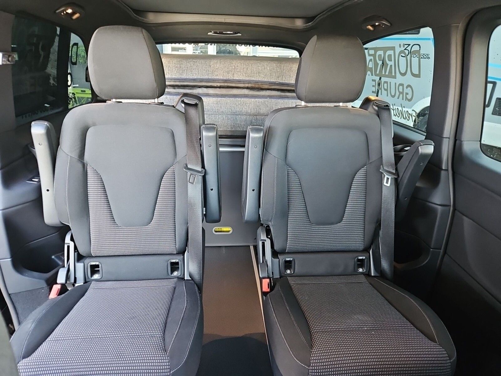 Fahrzeugabbildung Pössl Vanstar V 300 d Navi, Camp-Box, RK