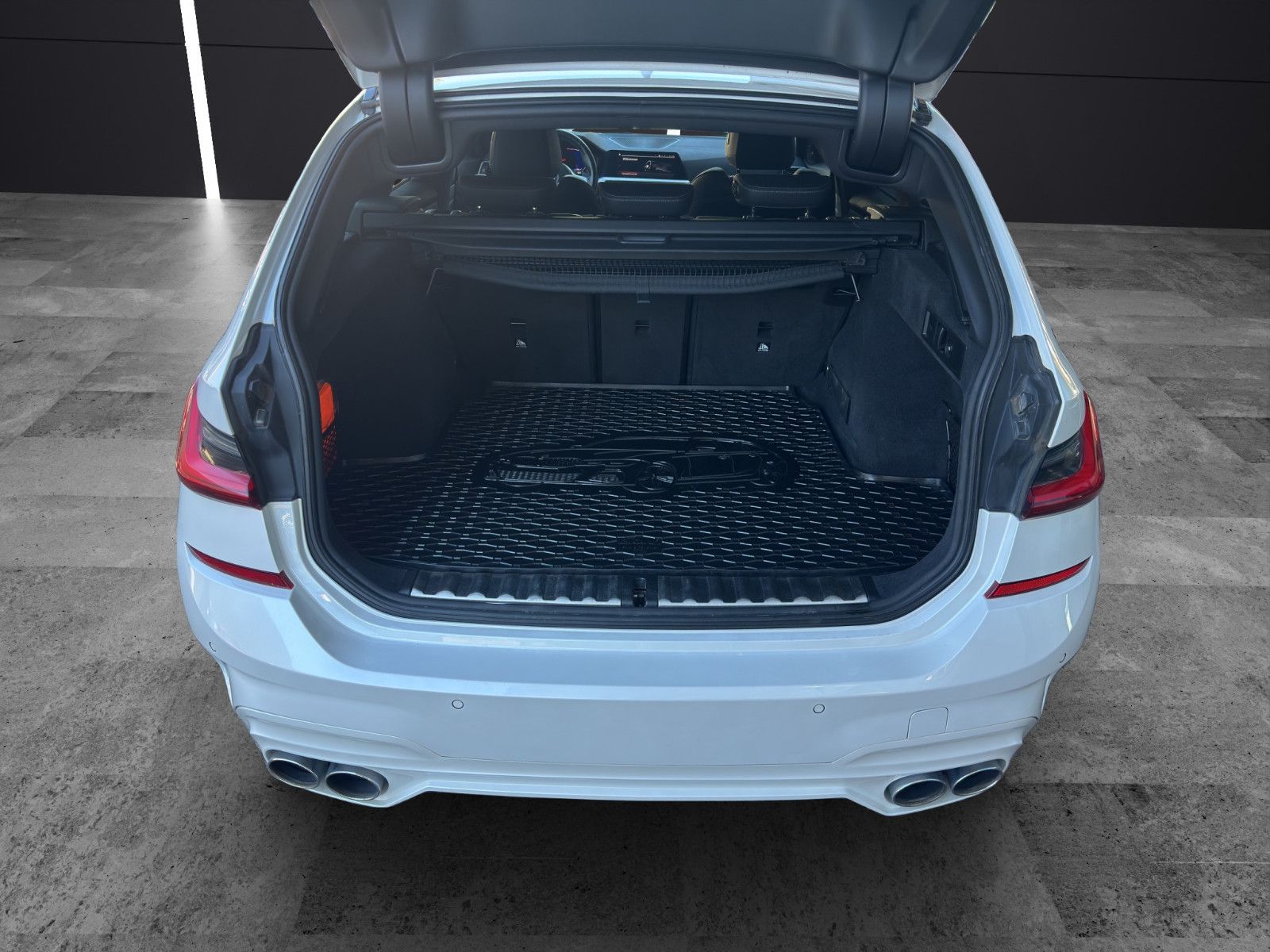 Fahrzeugabbildung ALPINA D3 S 3.0 Allrad Touring *Pano*Carplay*Cam*