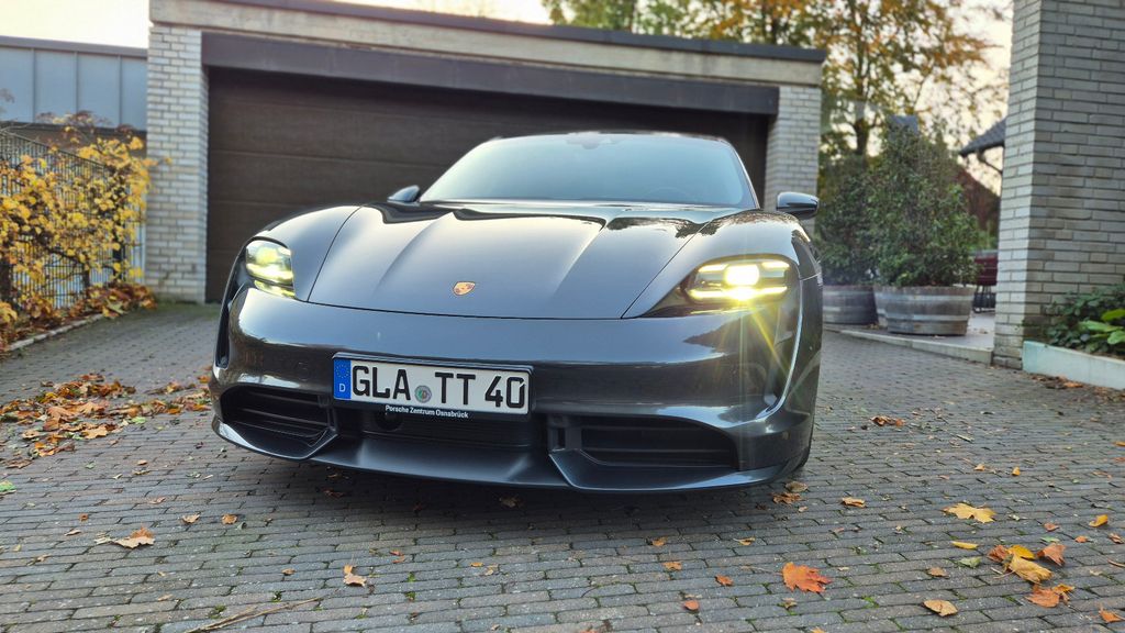 PORSCHE Taycan 2020