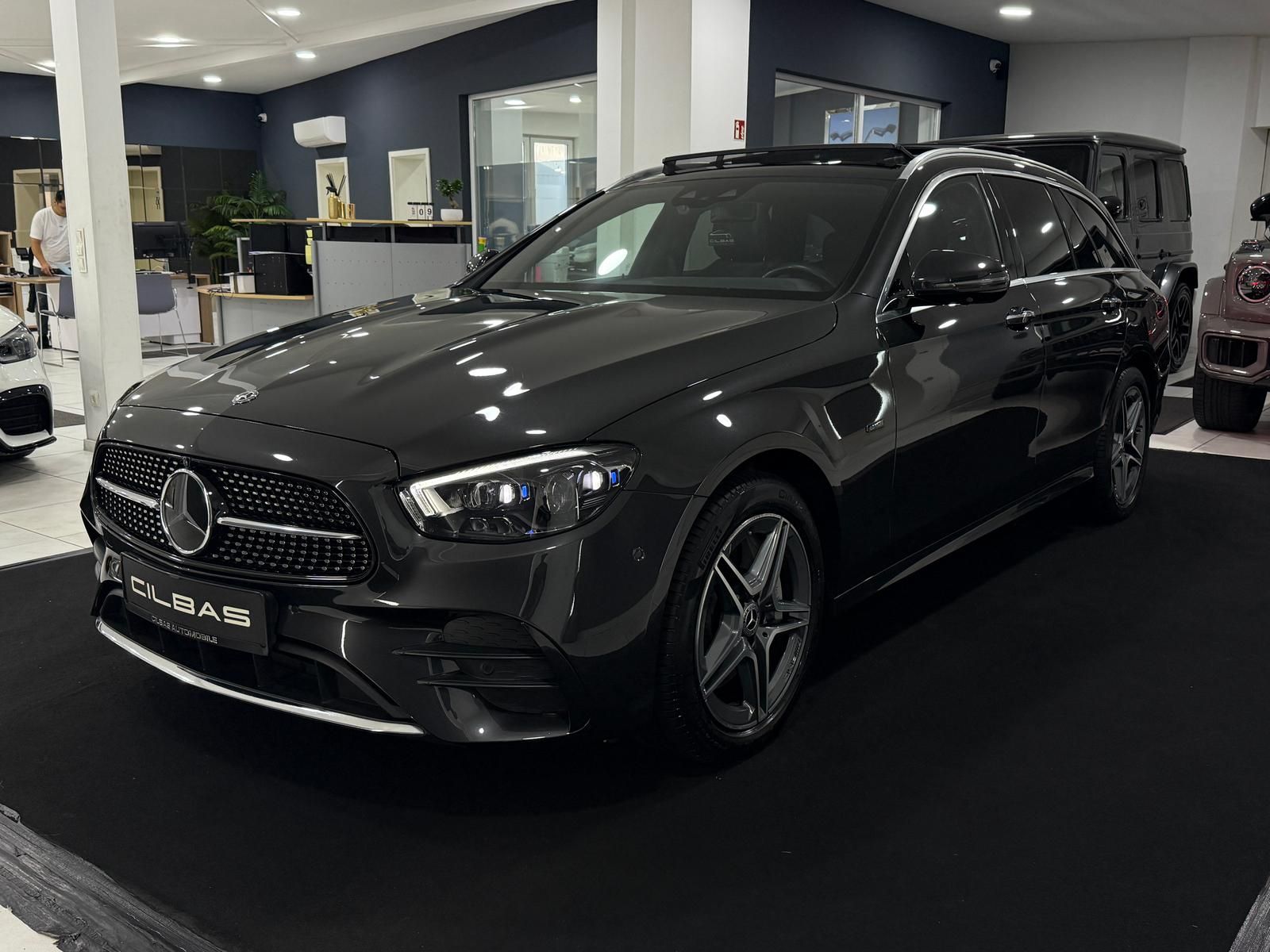 Mercedes-Benz E 300 de T 4M 9G AMG-LINE*PANO*DISTR*360*BURMEST imagem 2