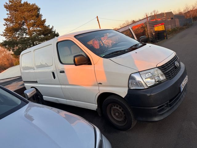 Toyota Hiace 2.5  70 KW / Festpreis /