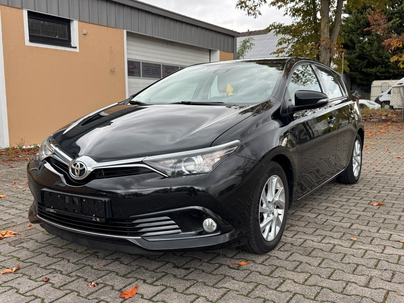 2017 Toyota AURIS
