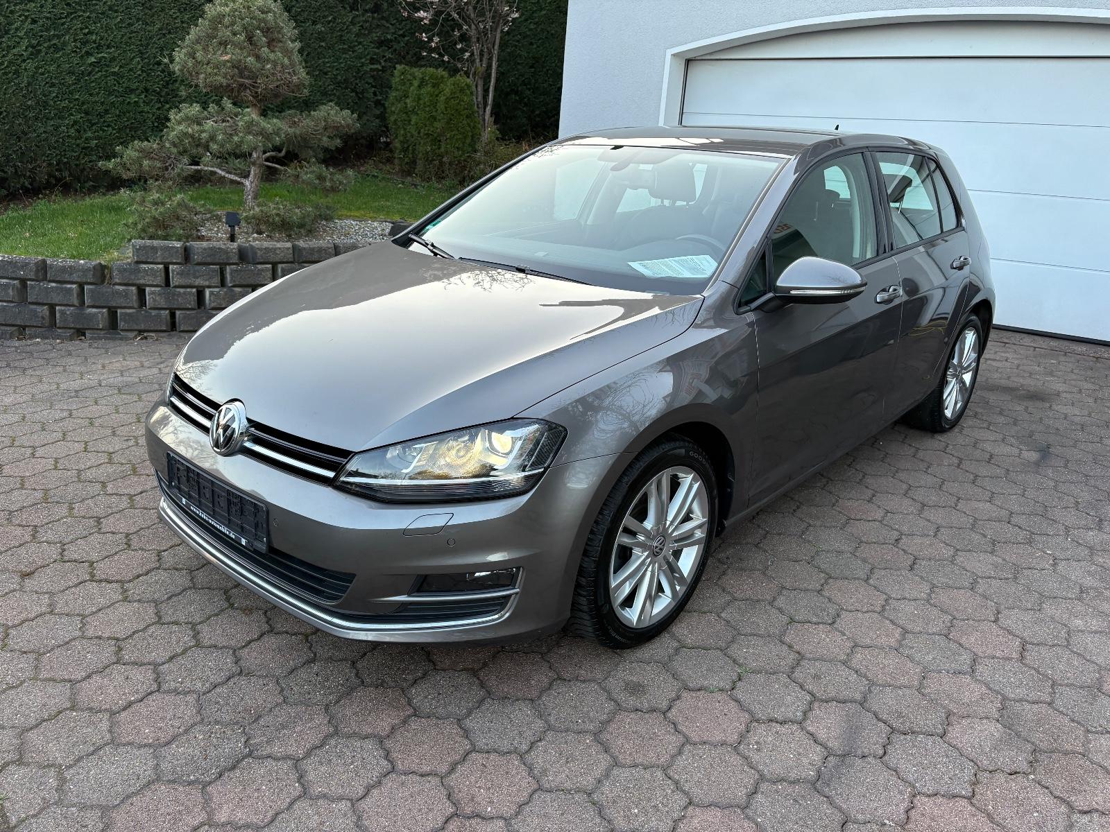 Volkswagen Golf VII Lim Highline  AUTOMATIK,2HAND,ALLWETTER