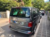 Volkswagen T6 2.0 TDI Highline, wenig km, Top Ausstattung - Volkswagen T6 Multivan in Nürnberg