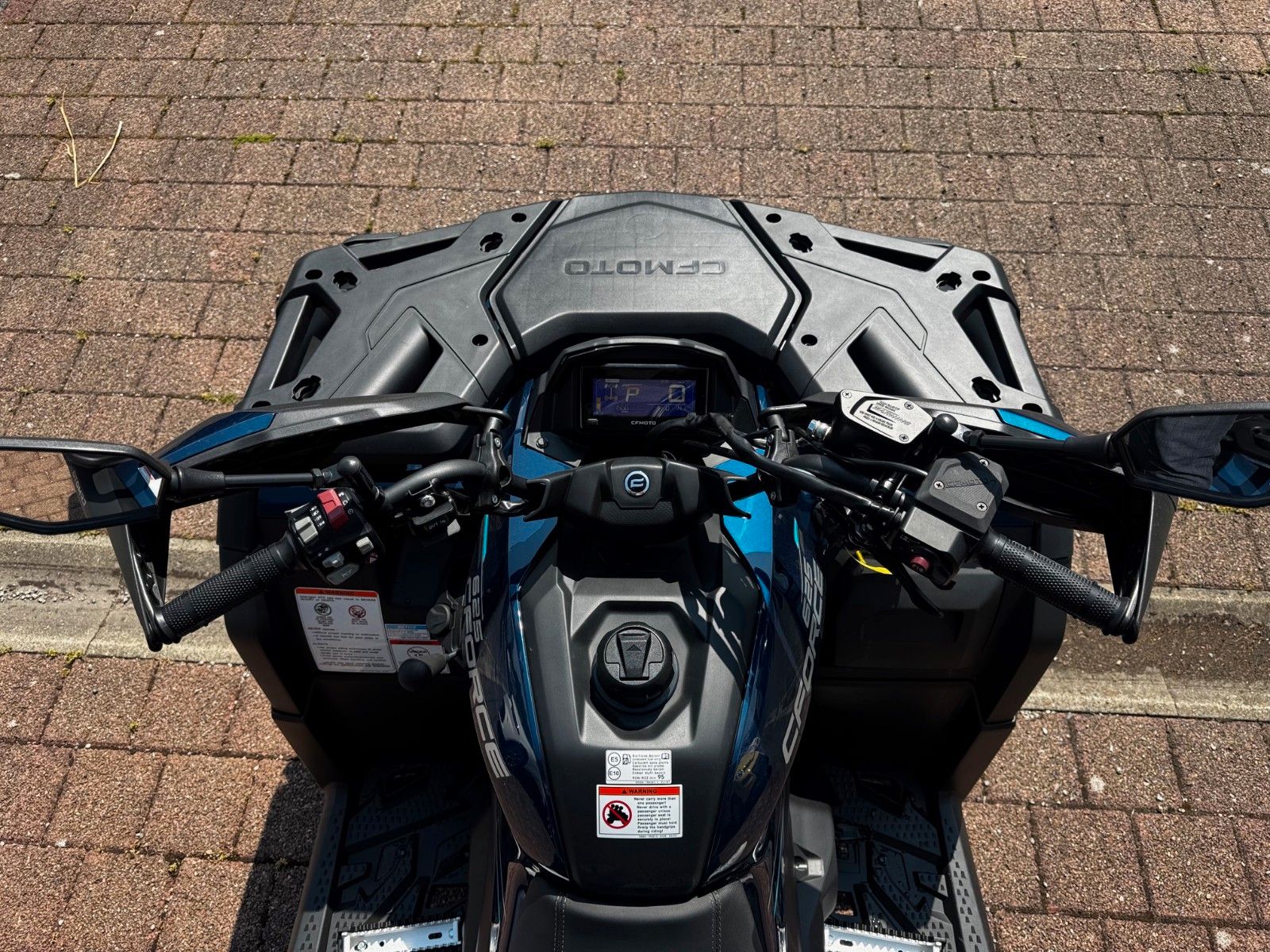 Fahrzeugabbildung CFMOTO CFORCE 625 Touring 4X4 KOFFER AHK USB SEILWINDE