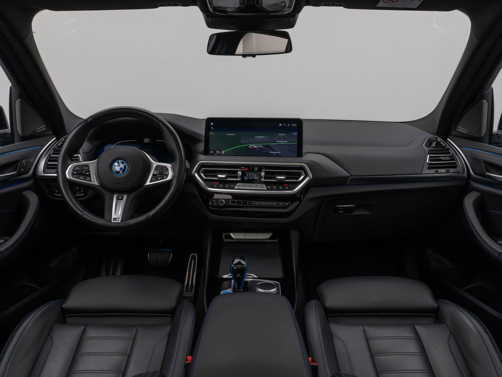 Fahrzeugabbildung BMW iX3 Impressive M Sport Panorama 360°HUD DAB H/K