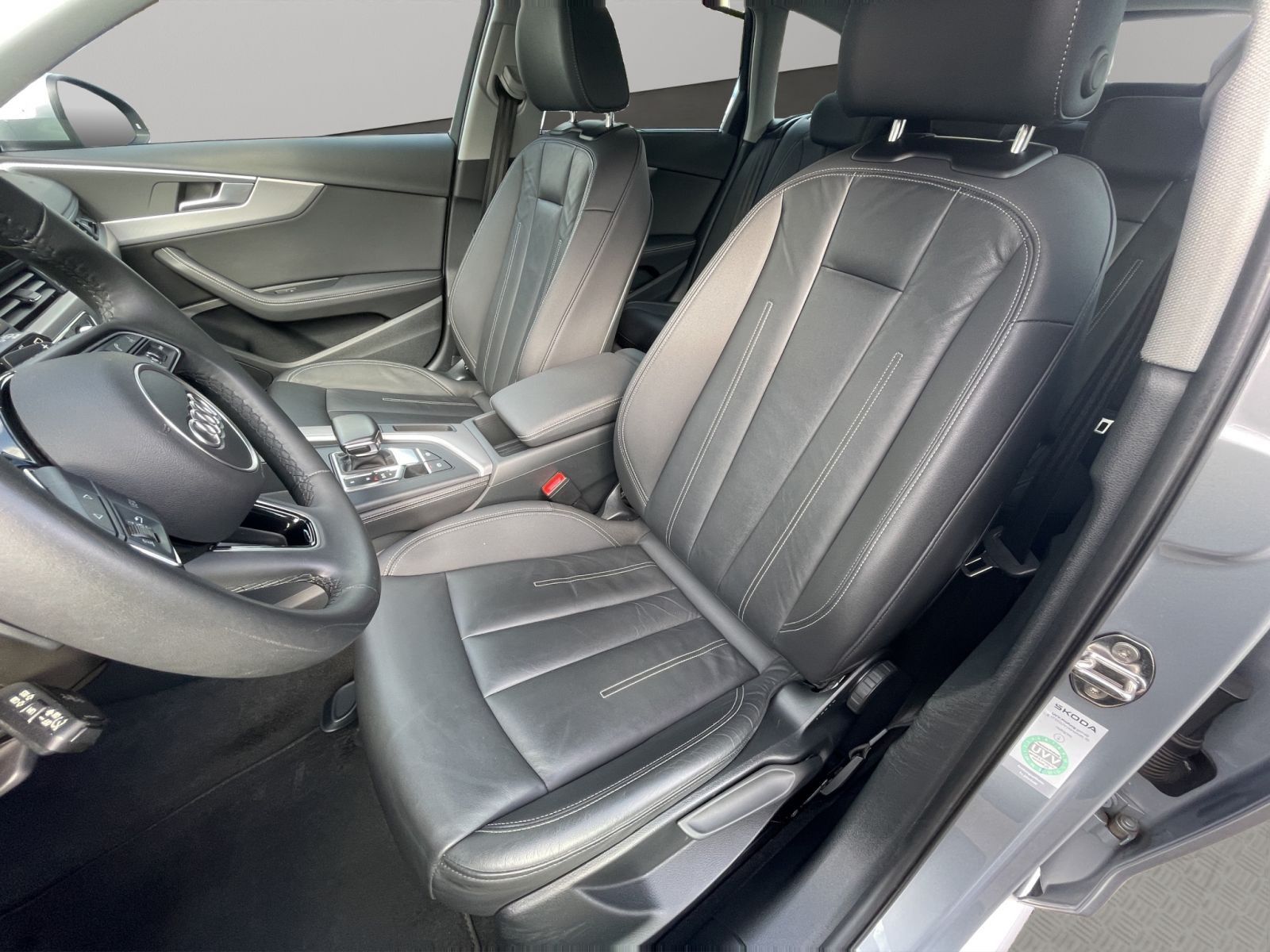 Audi A4 - Bild 10