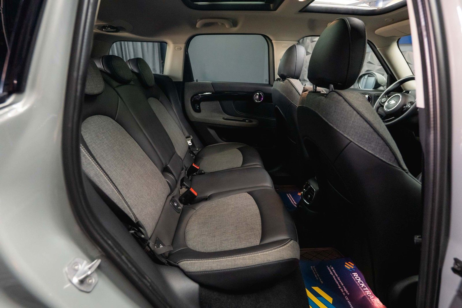 Fahrzeugabbildung MINI COOPER SE Countryman All4 | Pano | ACC | Plug-In