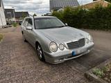 Mercedes-Benz Mercedes E220 CDI W210 Rostfrei TÜV 05/27 - : Kombi, Mercedes W210