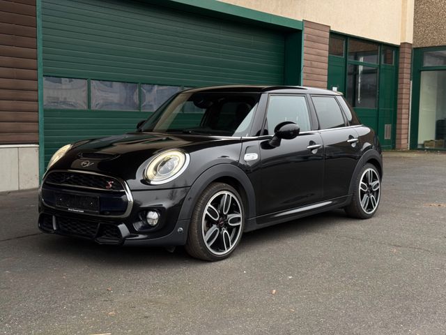 MINI Cooper S Aut. *JCW Trim*Pano*Navi*LED*Leder*SZH