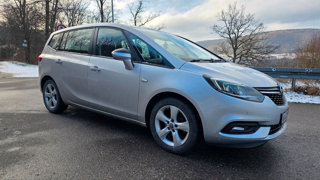 Image of Opel Zafira Tourer