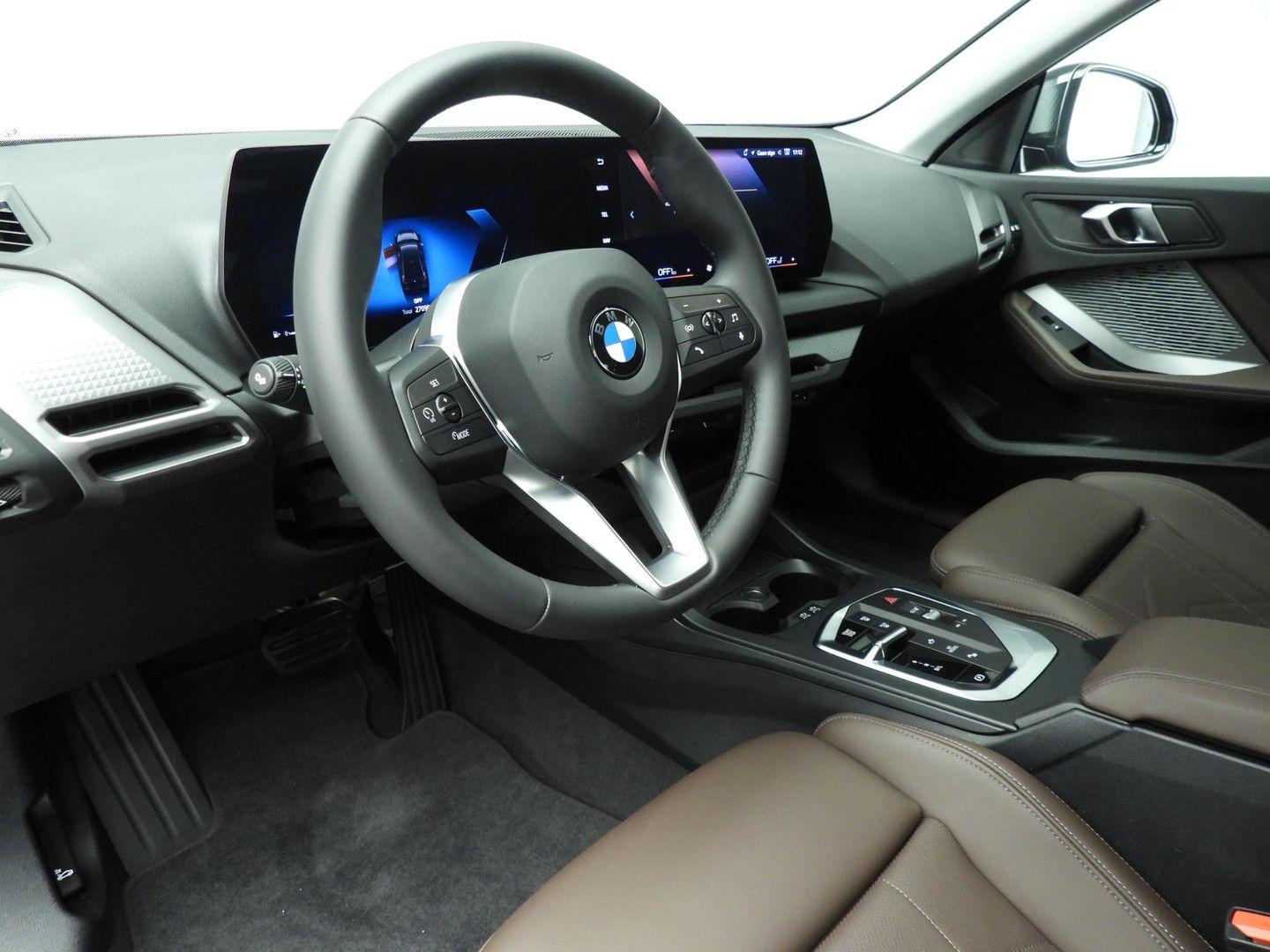 BMW 220 Gran Coupé 2 Serie LED navi Sportsitze, миниатюра 6