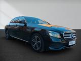 Mercedes-Benz E 220 E Limousine E 220 d 4Matic - Mercedes-Benz E 220: 4matic