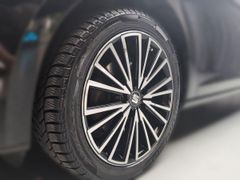 SEAT Leon 2.0 TDI Xcellence Alcantara Voll Led