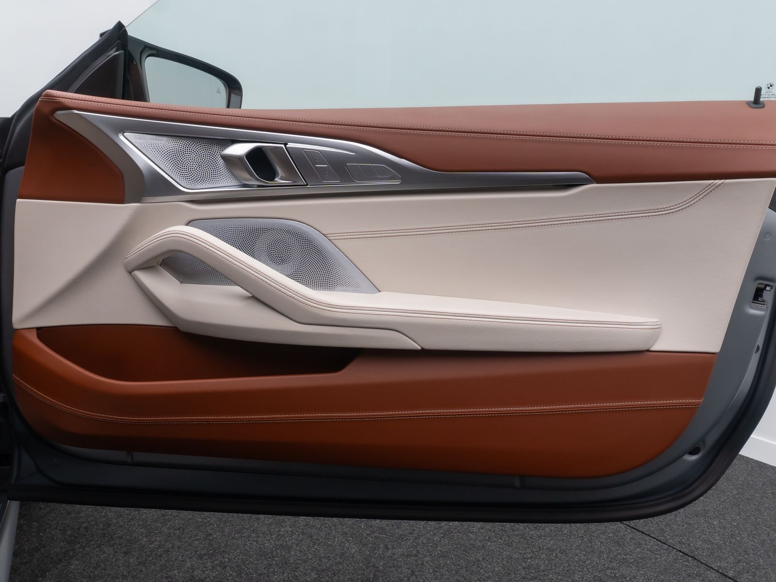 Fahrzeugabbildung BMW M850i xD Coup&eacute; B&W 360&deg;Laser DAB Individual Voll