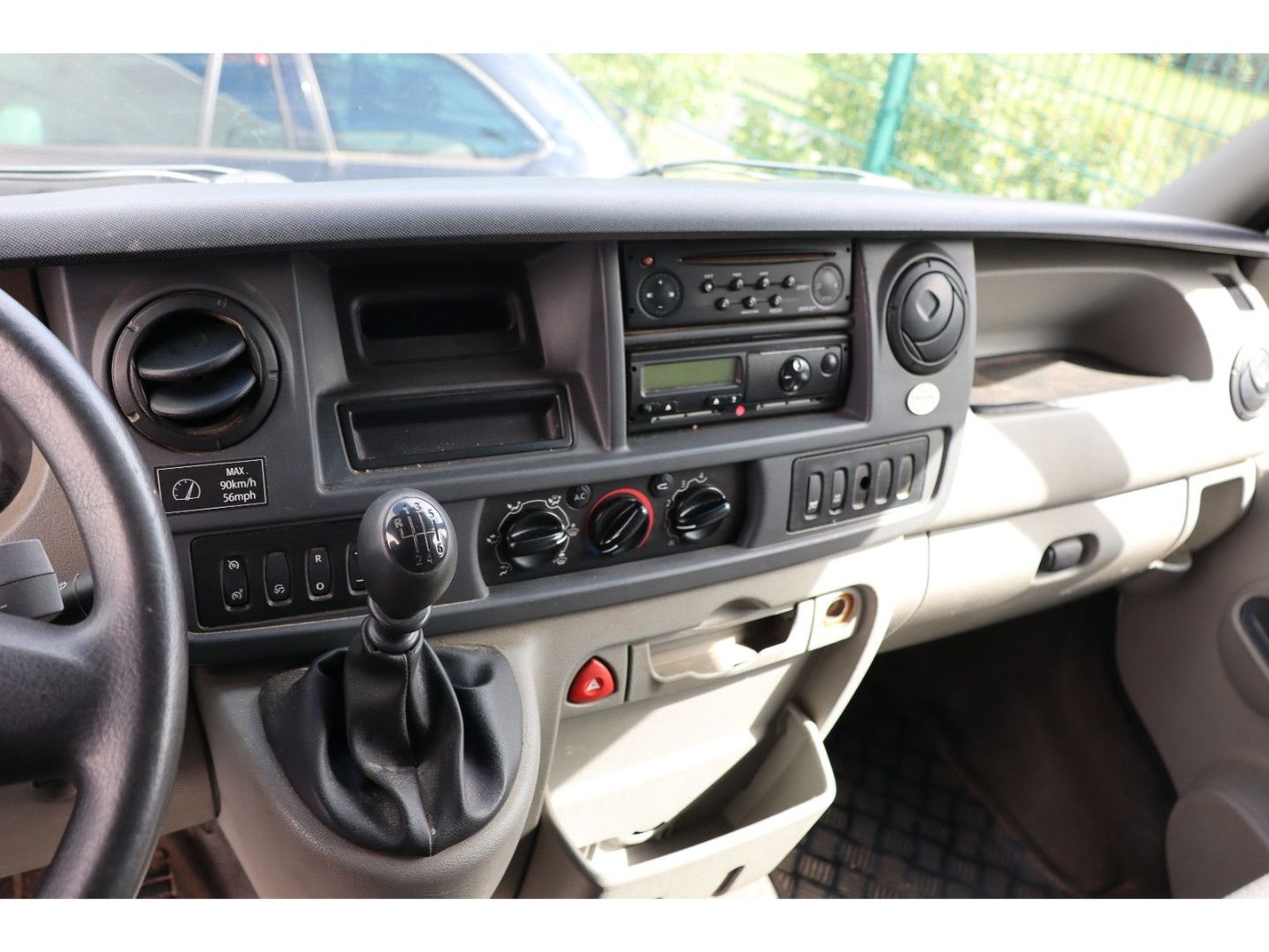 Fahrzeugabbildung Renault Mascott 3.0 Diesel Koffer Klima 3-Sitzer