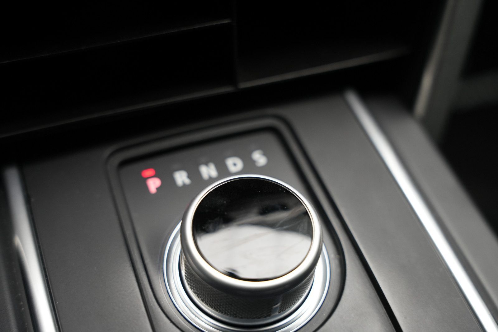 Fahrzeugabbildung Land Rover Discovery Sport SE AWD *Kamera*Navi*SHZ