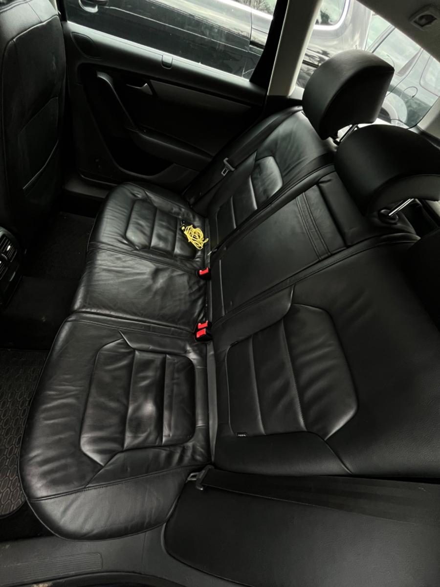 Volkswagen Passat 2011 — photo 12