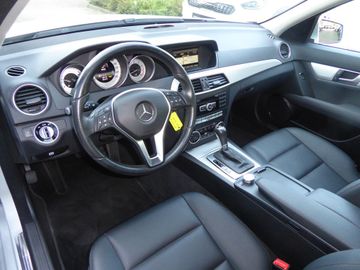 Mercedes-Benz C 200 T (BlueEFFICIENCY) 7G-TRONIC Avantgarde