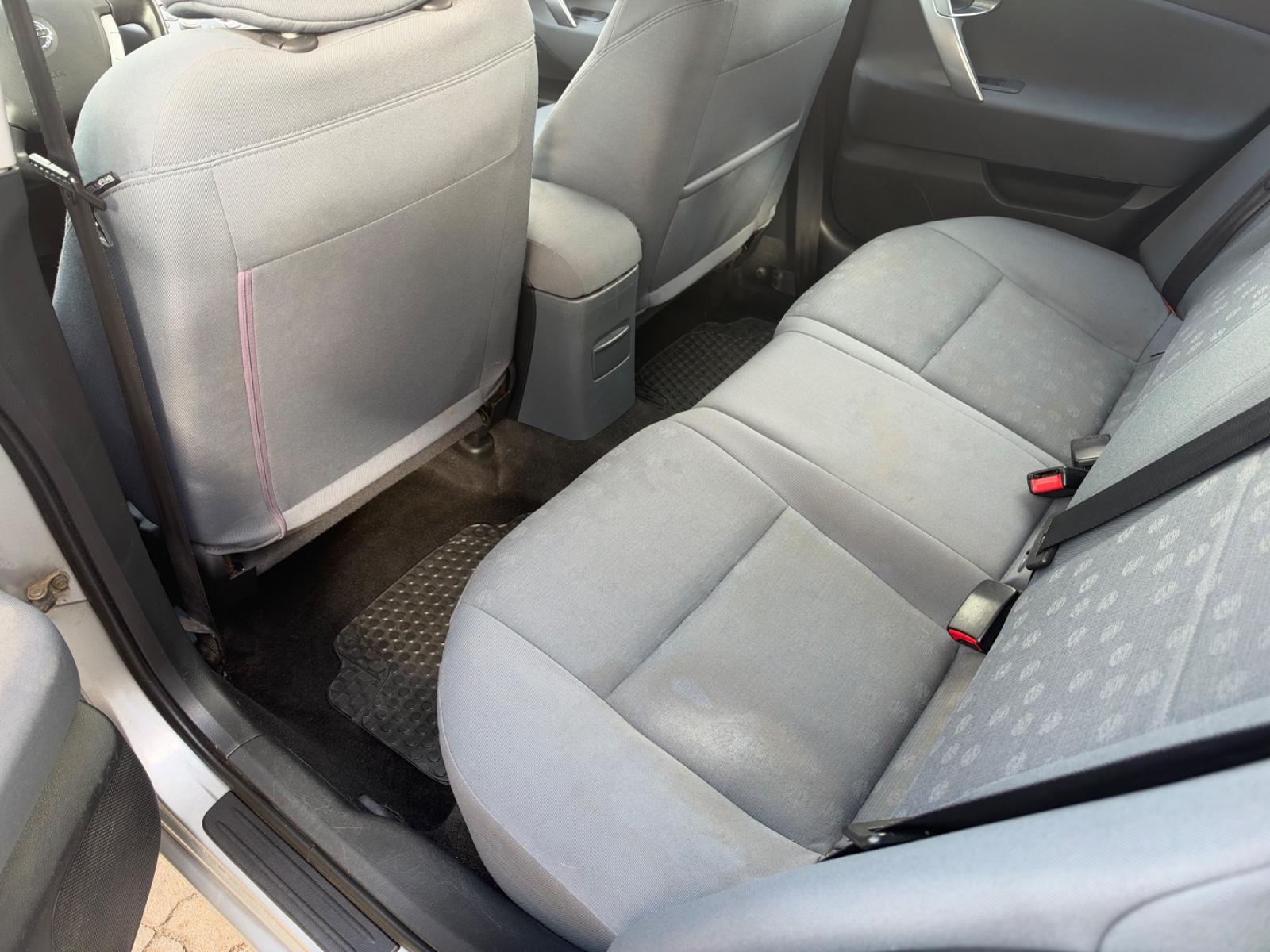 Nissan Primera 2006 — photo 8