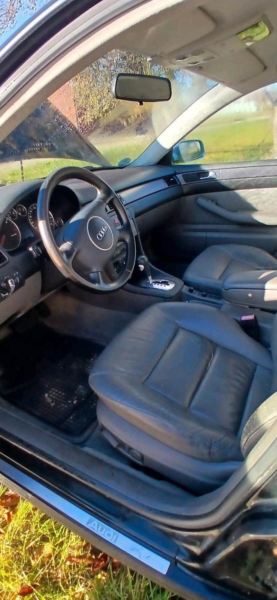 Audi A6 2004 — interior