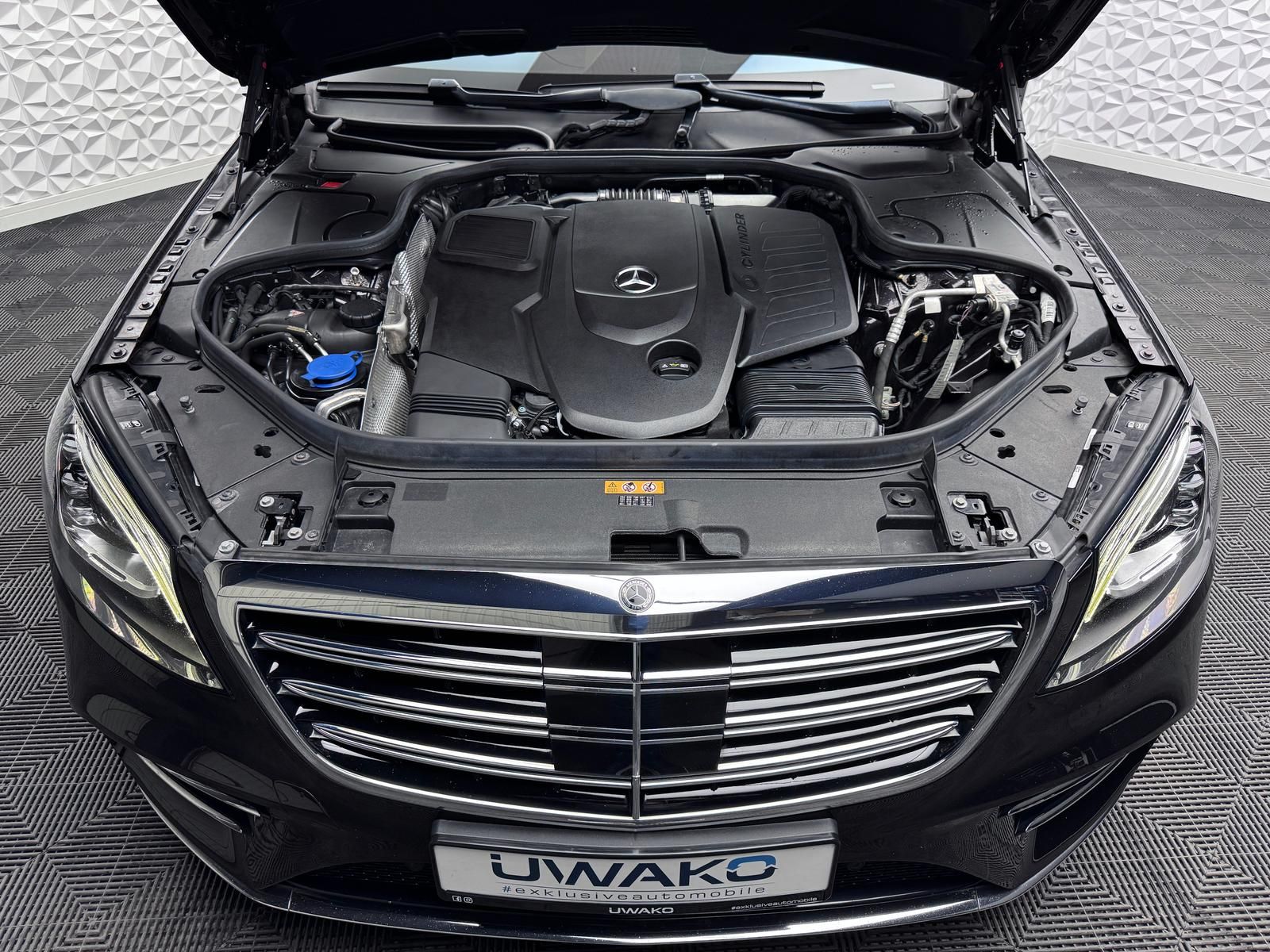 Fahrzeugabbildung Mercedes-Benz d AMG*4MATIC*LUFT*BURMESTER*STANDHEIZ*MASSAGE