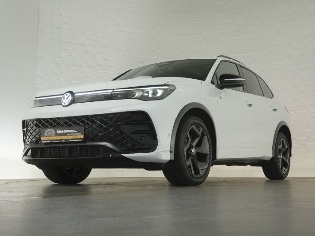 Tiguan R-LINE TDI DSG+AHK+NAVI+SCHIEBEDACH+LED M