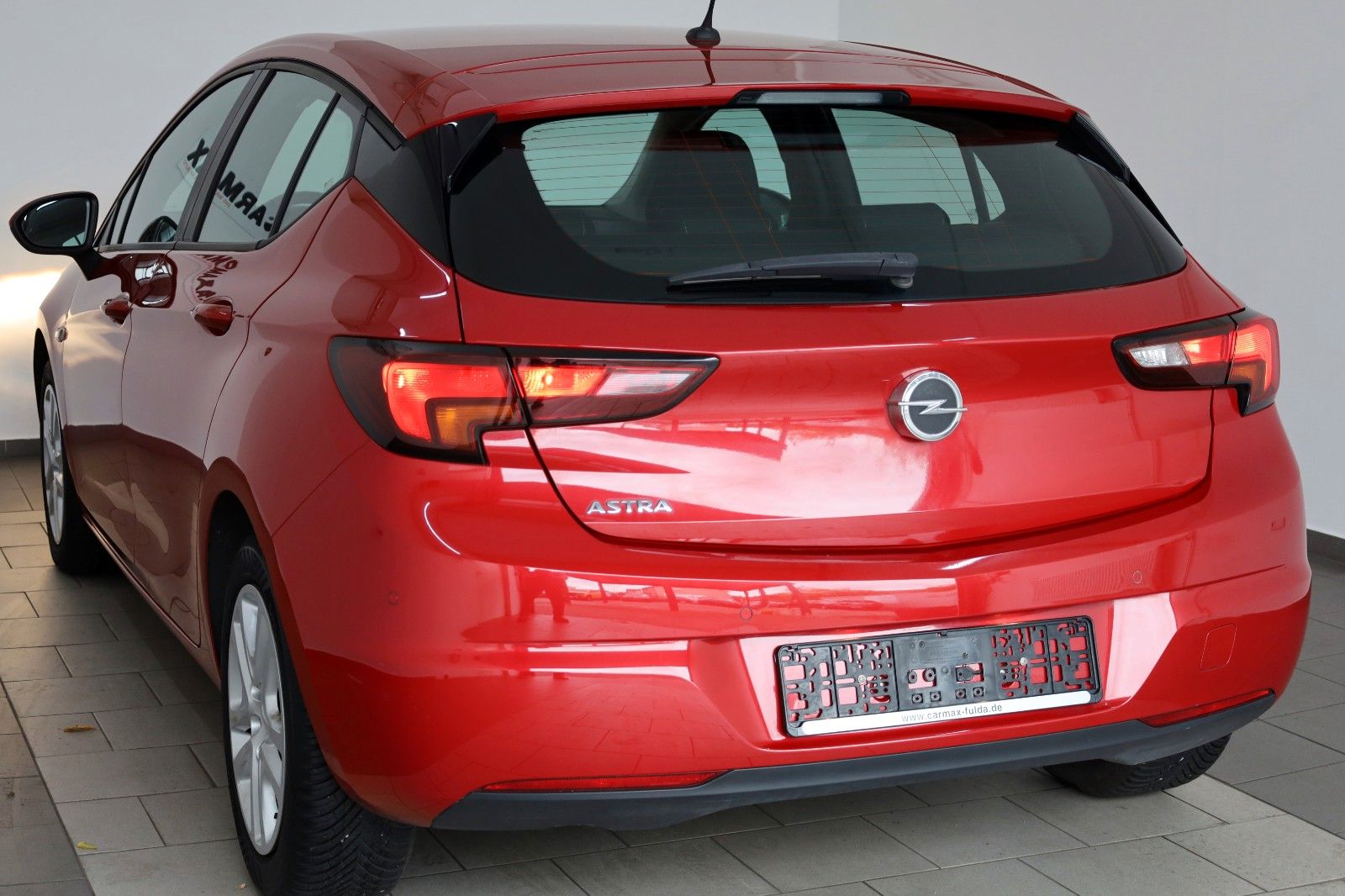 Fahrzeugabbildung Opel Astra K Lim. 5-trg. SH,PDC,Allwetterreifen