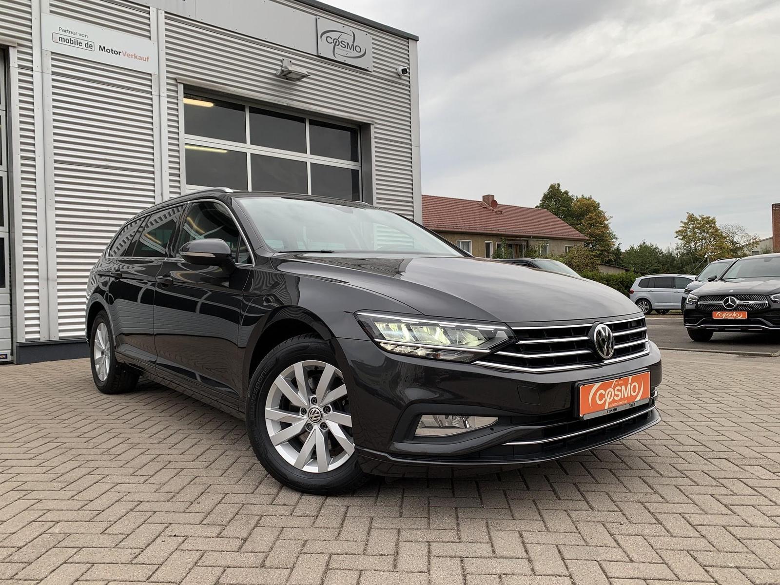 Volkswagen Passat Variant Busines 1.5 TSI NAVI+ACC+LED