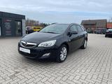 Opel Astra J 1.7 CDTI Sports Tourer AHK TÜV NEU - Opel Astra mit Diesel-Antrieb: Kombi, 1.7