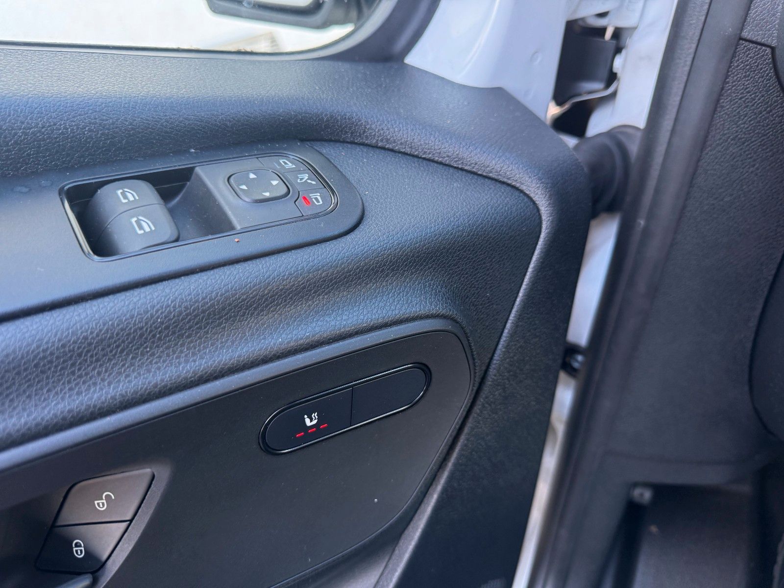 Fahrzeugabbildung Mercedes-Benz Sprinter 317 CDI Rollstuhl/Behinderten Lift