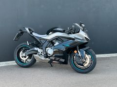 CFMOTO 675 SR-R NEBULA BLACK +++ SOFORT VERFÜGBAR