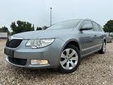 Skoda Superb Combi Voll Leder Garantie - Skoda Superb aus 2012