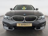 BMW 330 i xDrive Luxury Line LED+NAVI+PANO+LEDER+AHK - BMW 330 in Düsseldorf