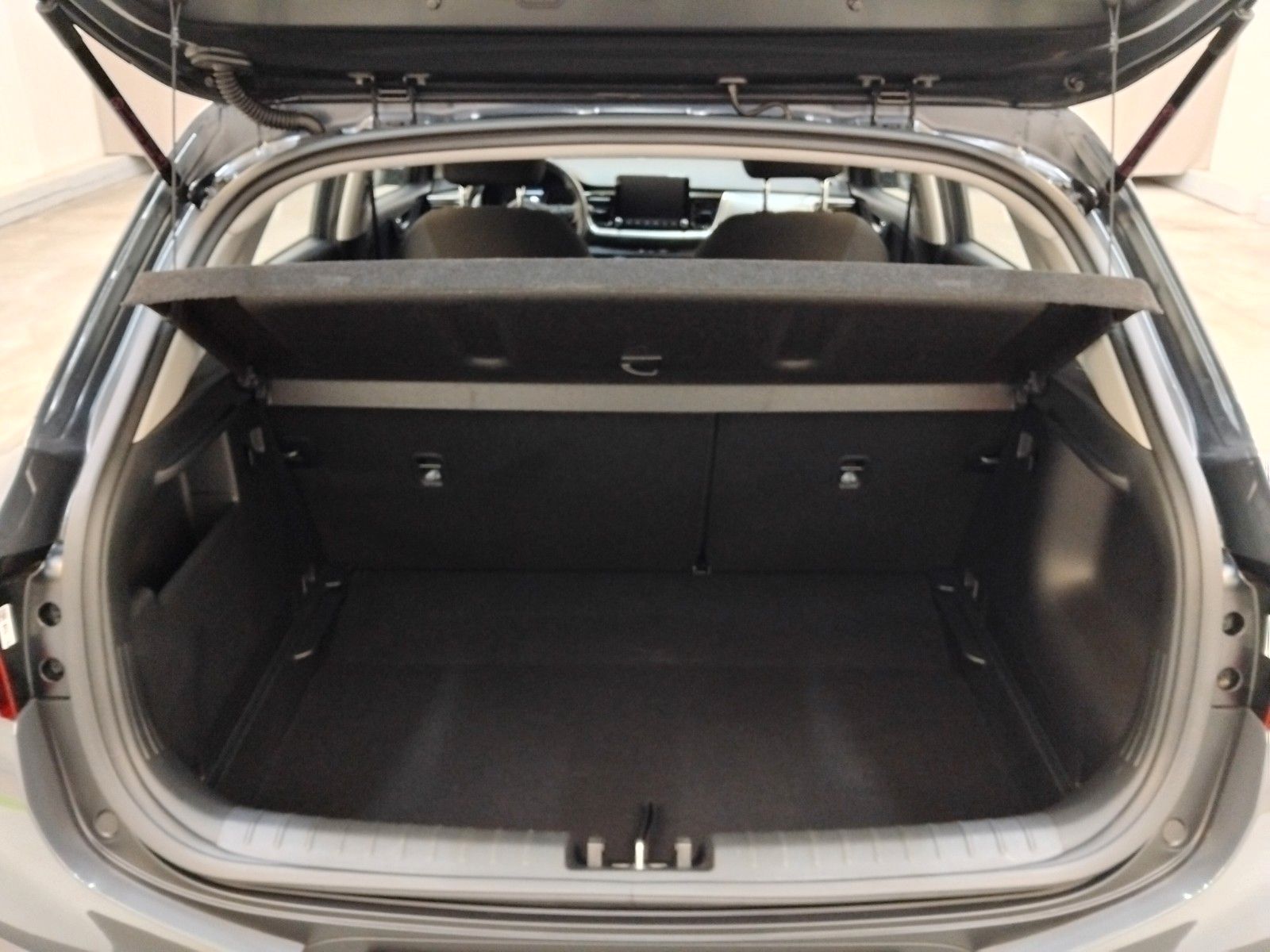 KIA Stonic (06/2026, Benzin)