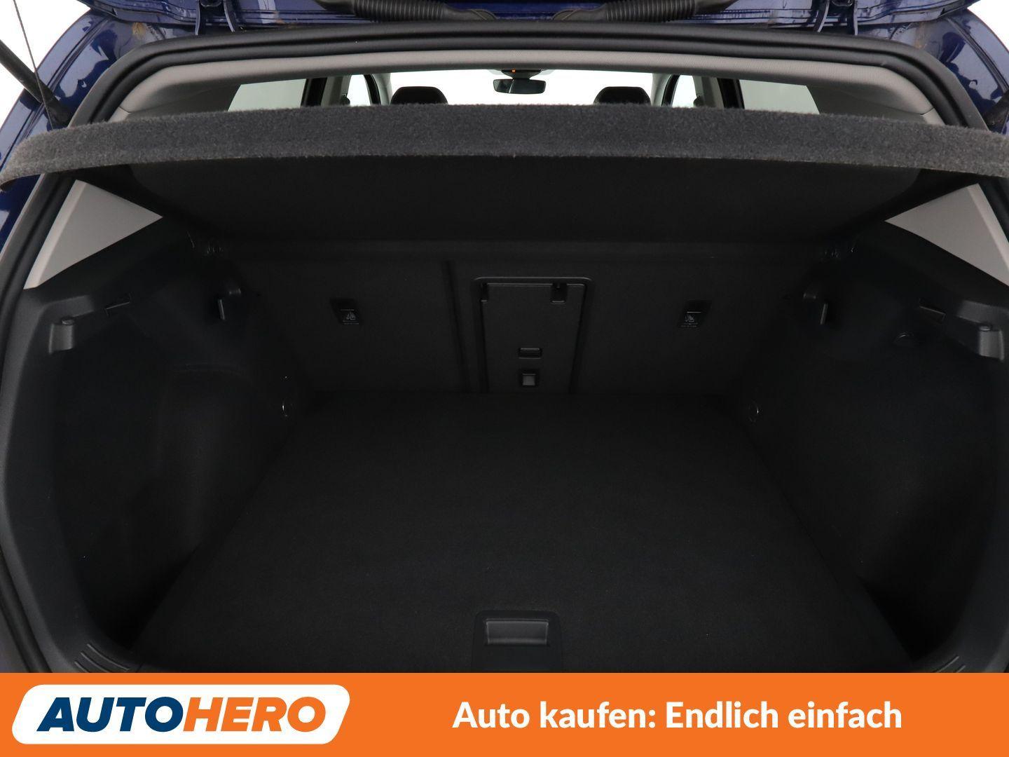 Volkswagen Golf VIII 1.5 TSI ACT Life*NAVI*LED*PDC*ACC*SHZ*, миниатюра 15
