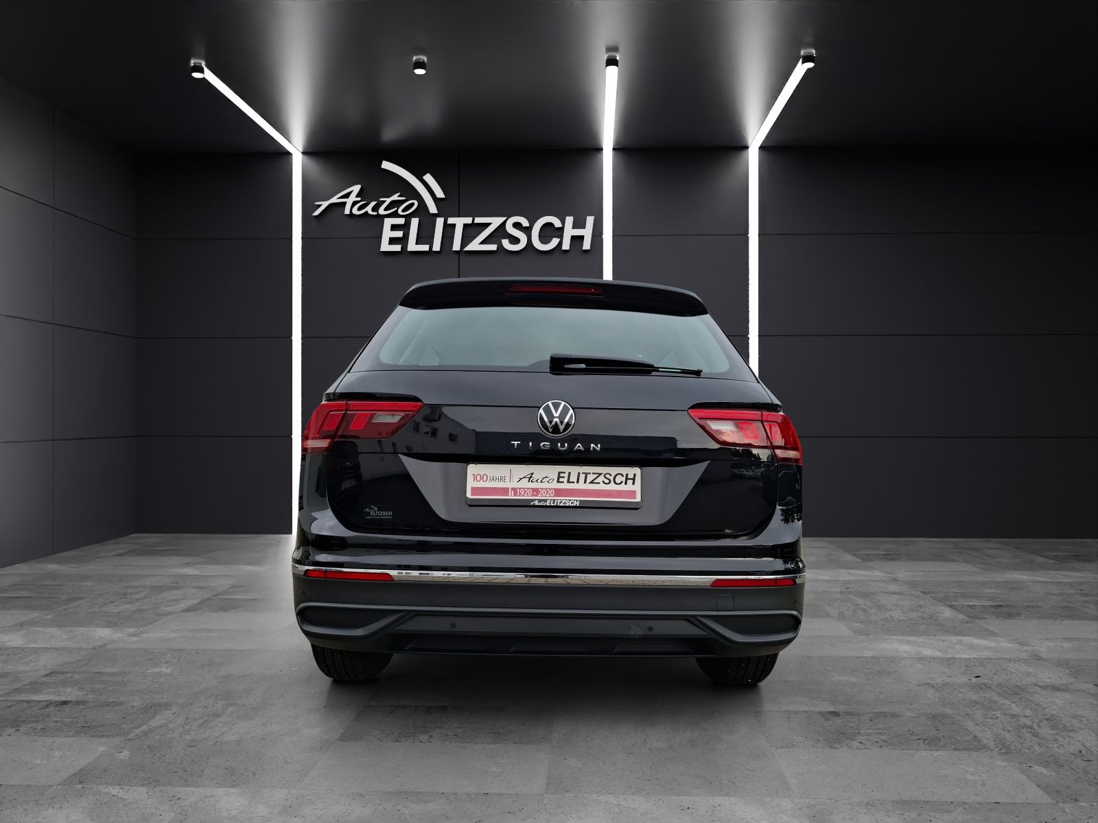 Fahrzeugabbildung Volkswagen Tiguan TSI Life DSG LED Navi Pano ACC PDC SH