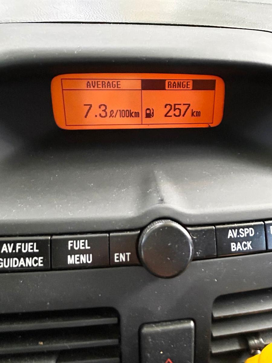 Toyota Avensis 2006 — photo 11