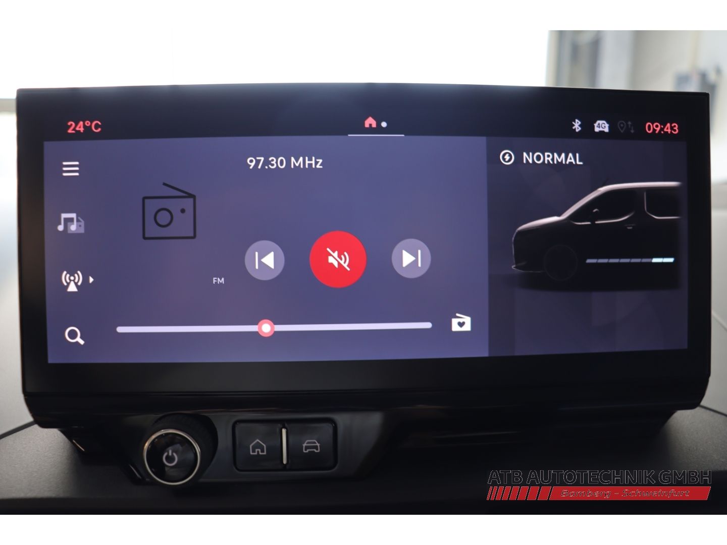 Fahrzeugabbildung Fiat Qubo -L 5-Sitzer ICON 50kWh 136PS Apple CarPlay