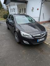 Opel Astra 1.4 Turbo Selection 103kW Selection - Opel Astra aus 2010: Turbo