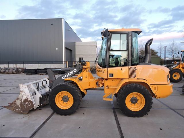 Volvo L30G