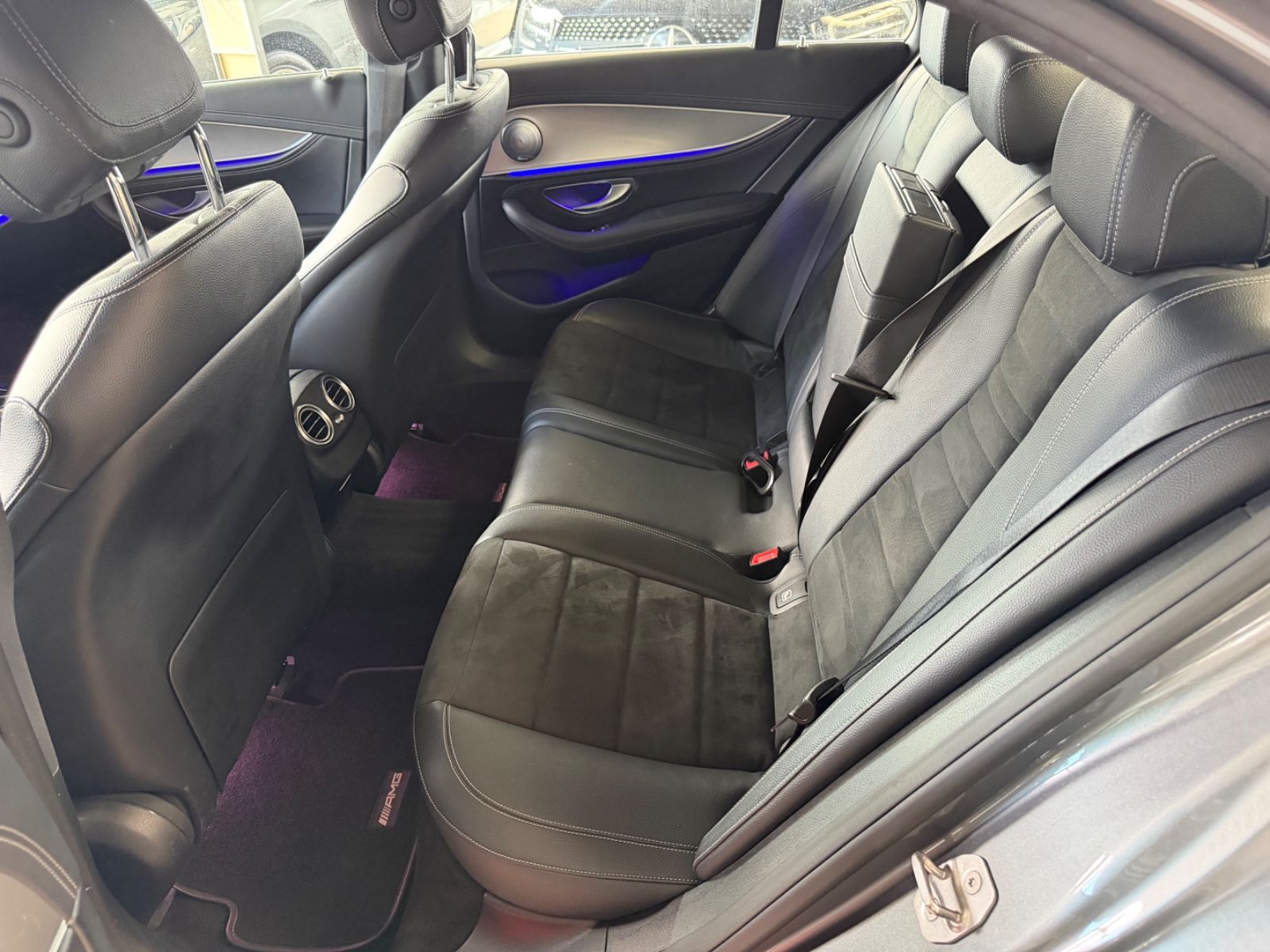 Fahrzeugabbildung Mercedes-Benz E 350 E Limousine*AMG-Line* Digitaltacho