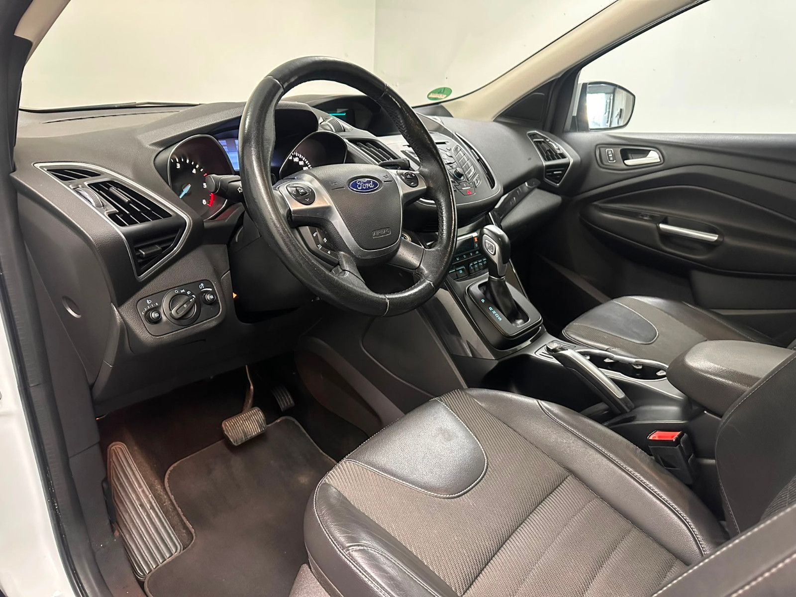 Fahrzeugabbildung Ford Kuga Titanium *TEMPO*KLIMA*SPORTSITZE*