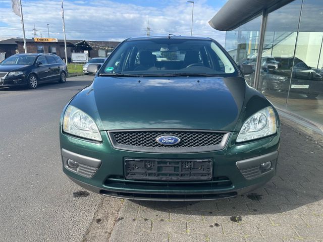 Fahrzeugabbildung Ford Focus Turnier Trend*KLIMA*8-FACH*1.HAND