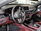 BMW M760 iL xDrive Kühlbox B&W TV Sky-L. Fondkonsole - BMW M760