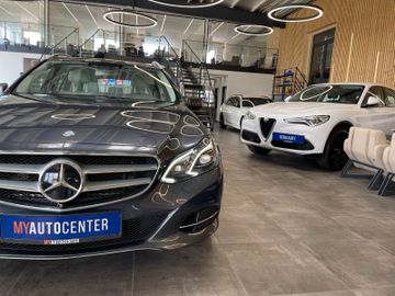 Mercedes-Benz E 350 BlueTec 4Matic Aut*ACC*AHK*NAVI*LEDER*PANO