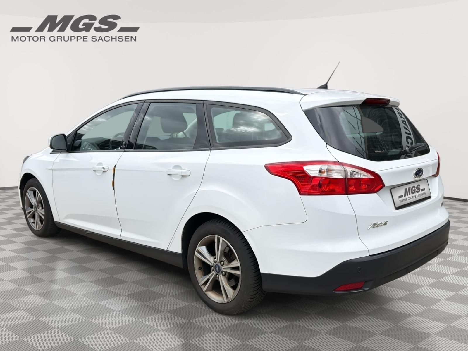 Ford Focus 2013 — photo 12