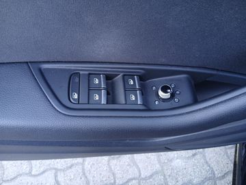 Audi A5 Sportback 40 2.0 TFSI (M-H) +KeyLess+Navi+SHZ