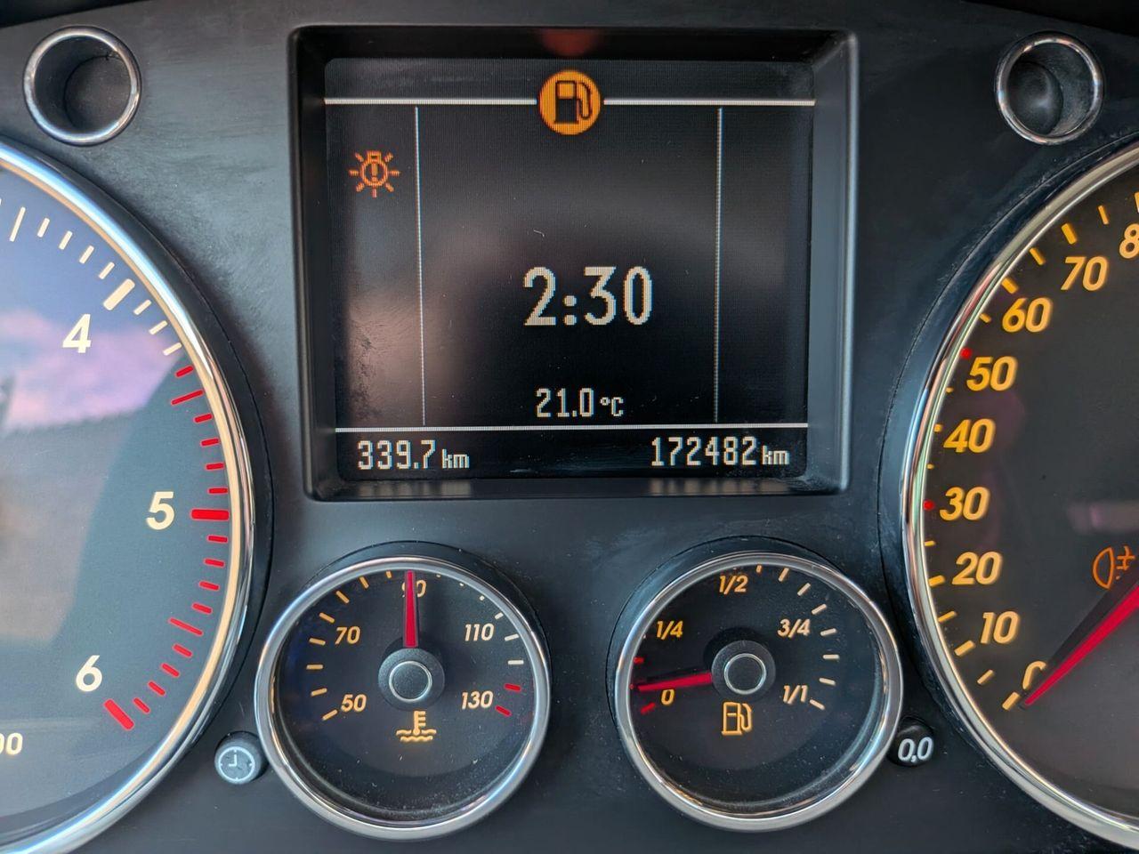 Volkswagen Touareg 2004 — photo 9